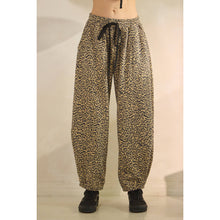Load image into Gallery viewer, Printed French Terry Cozy Sweat Pants