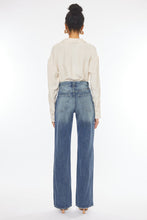 Load image into Gallery viewer, Kan Can ULTRA HIGH RISE 90'S WIDE LEG FLARE JEANS