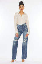Load image into Gallery viewer, Kan Can ULTRA HIGH RISE 90'S WIDE LEG FLARE JEANS