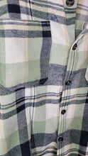 Load image into Gallery viewer, Light Weight Flannel Shirt with Raggy Lake Days Patch
