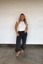 Load image into Gallery viewer, HOCUS POCUS DOT JEANS