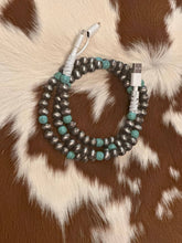 Load image into Gallery viewer, Faux Turquoise and Pearl Phone charger
