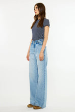 Load image into Gallery viewer, Kan Can LOW CURVE WIDE Denim Jeans
