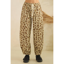 Load image into Gallery viewer, Printed French Terry Cozy Sweat Pants
