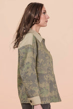 Load image into Gallery viewer, Leaf Camouflage Casual Shacket Jacket
