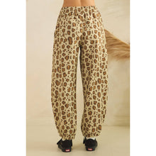 Load image into Gallery viewer, Printed French Terry Cozy Sweat Pants
